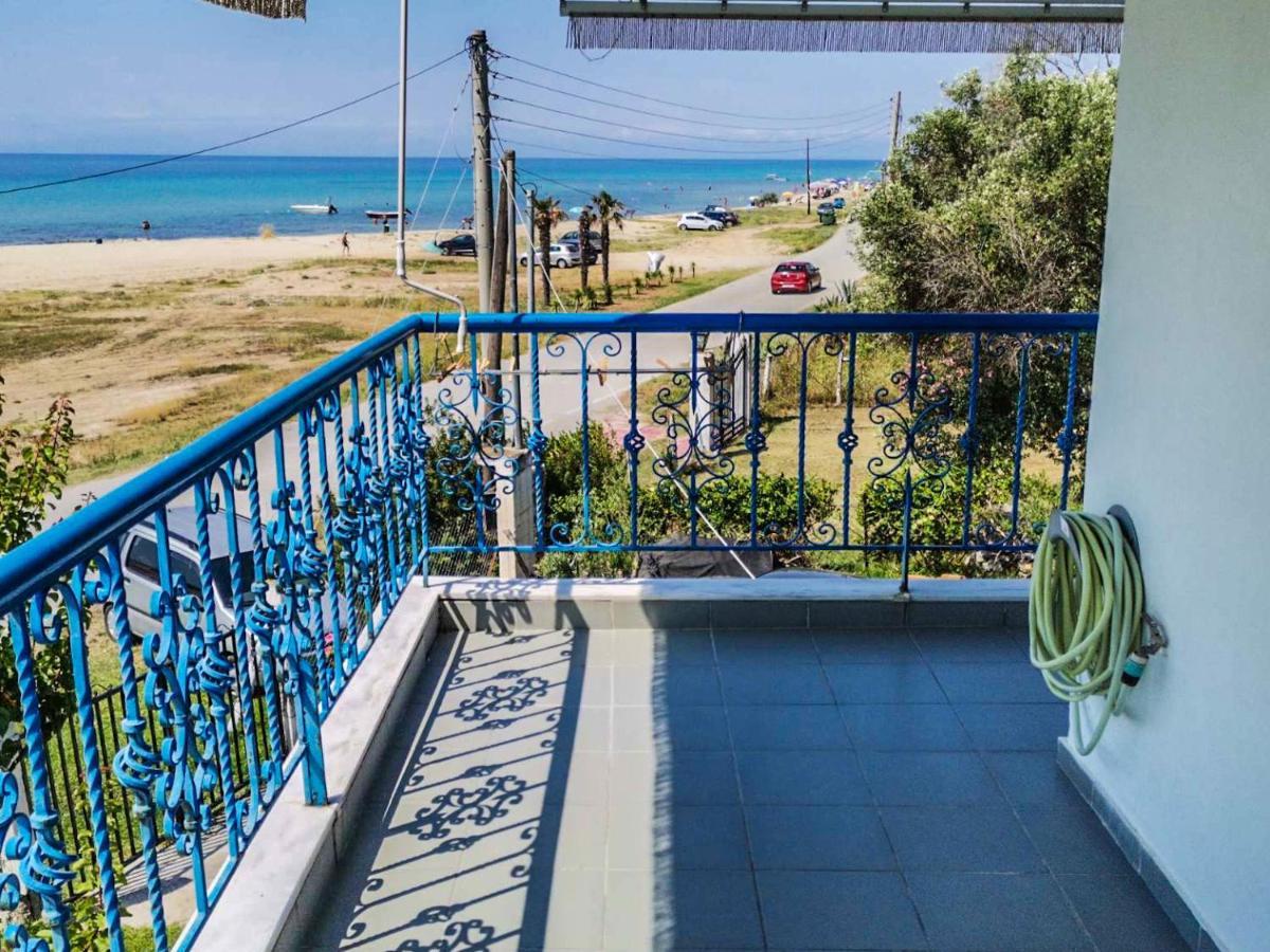 Galinis' Sea Front Studios Nea Kallikrateia Exterior photo