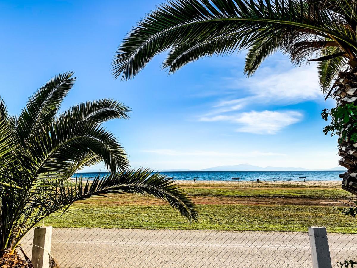 Galinis' Sea Front Studios Nea Kallikrateia Exterior photo
