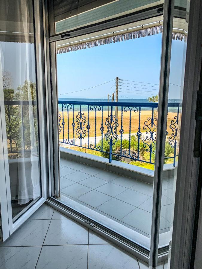 Galinis' Sea Front Studios Nea Kallikrateia Exterior photo