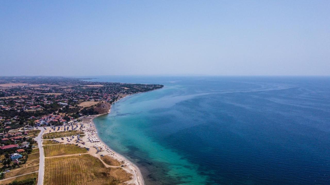 Galinis' Sea Front Studios Nea Kallikrateia Exterior photo