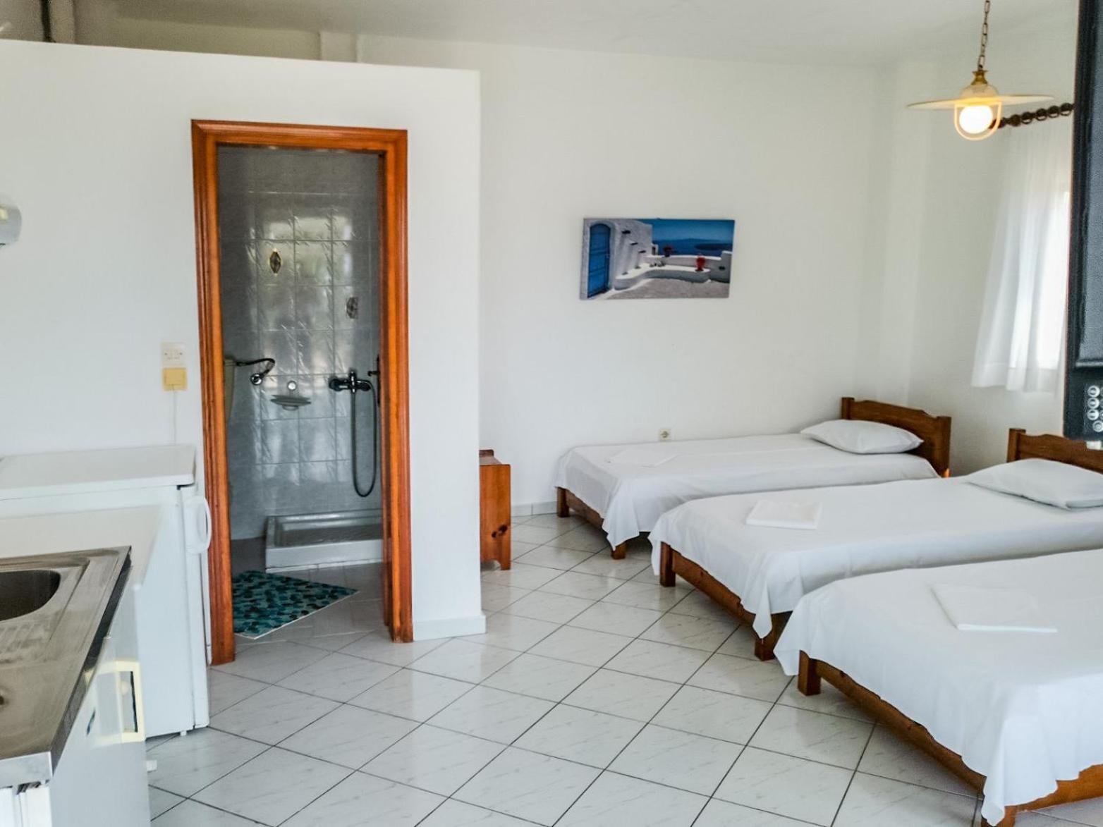 Galinis' Sea Front Studios Nea Kallikrateia Room photo